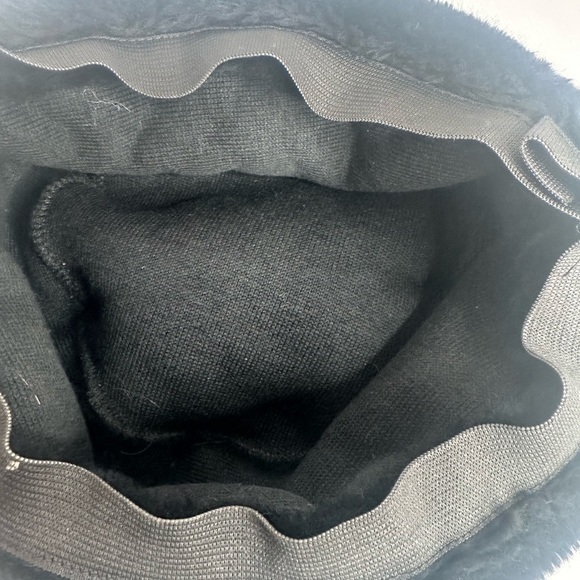 Black Faux Fur‎ Bucket Hat brim down one look brim up another look - Picture 7 of 10